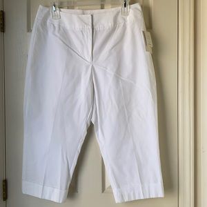Liz Claiborne White Audra Style Cropped Pants